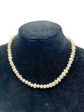 Handmade Freshwater Pearl Necklace With Gold-Plated Clasp 18" A377